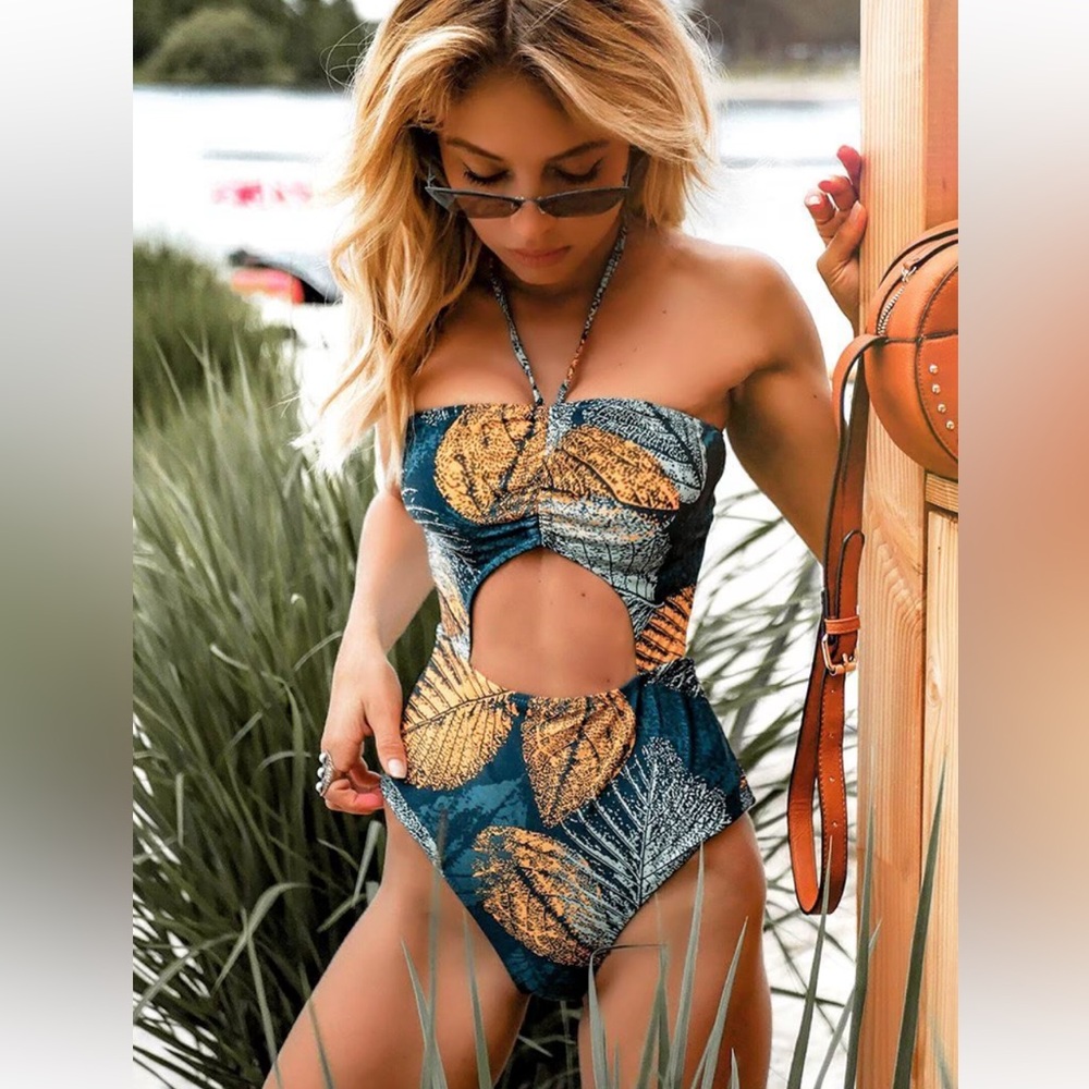 Cupshe Tropical Leaf Cutout Swimsuit